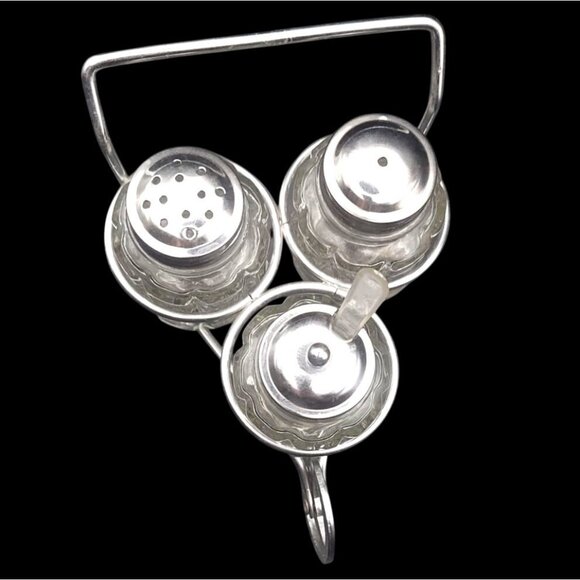 Vintage Condiment Wheelbarrow 3 Clear Cut Glass Containers Shakers & Jam Spoon - Picture 3 of 6